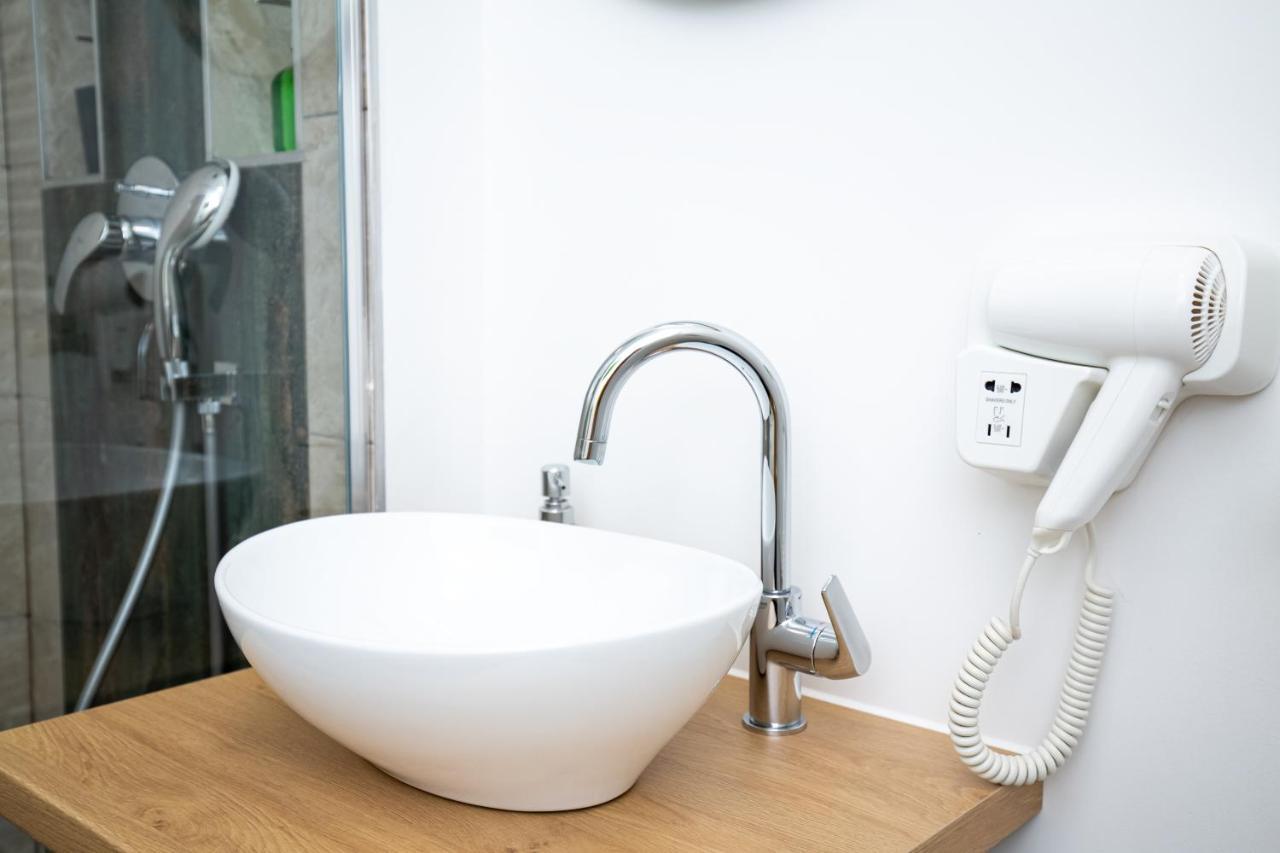 Metropole Apartments Studio Old City Букурещ Екстериор снимка