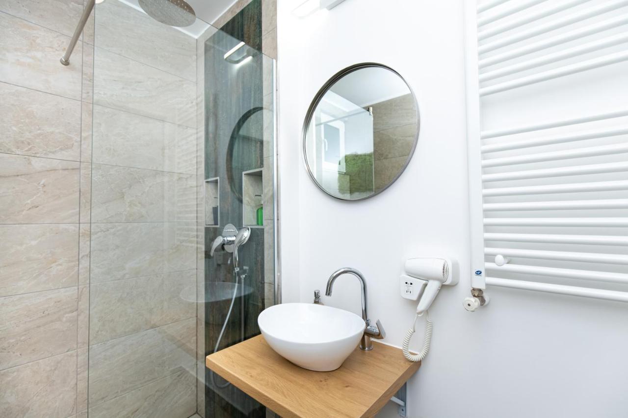 Metropole Apartments Studio Old City Букурещ Екстериор снимка